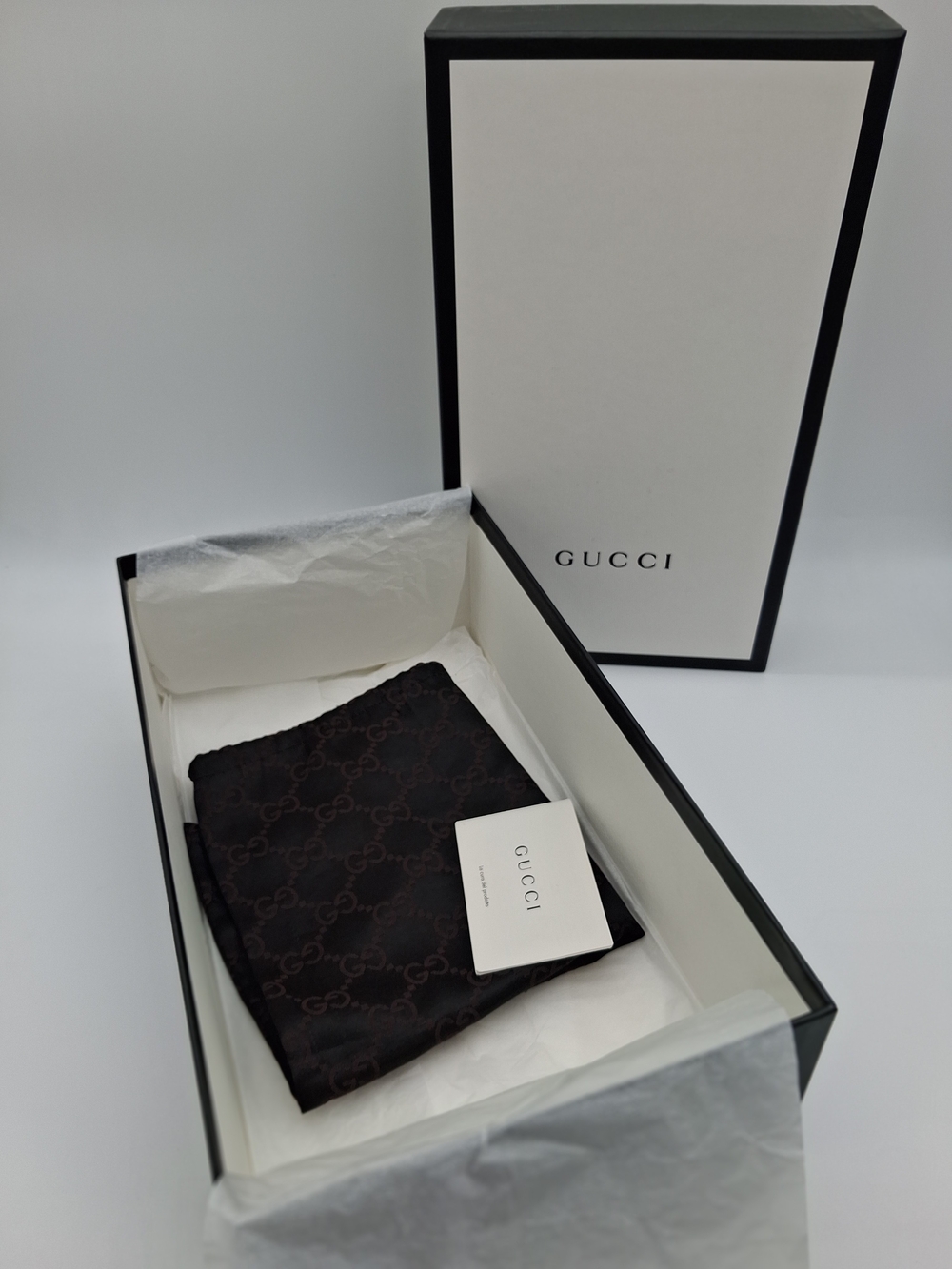 Gucci White & Black Box with Brown Monogram Dust Bag - Picture 2 of 9